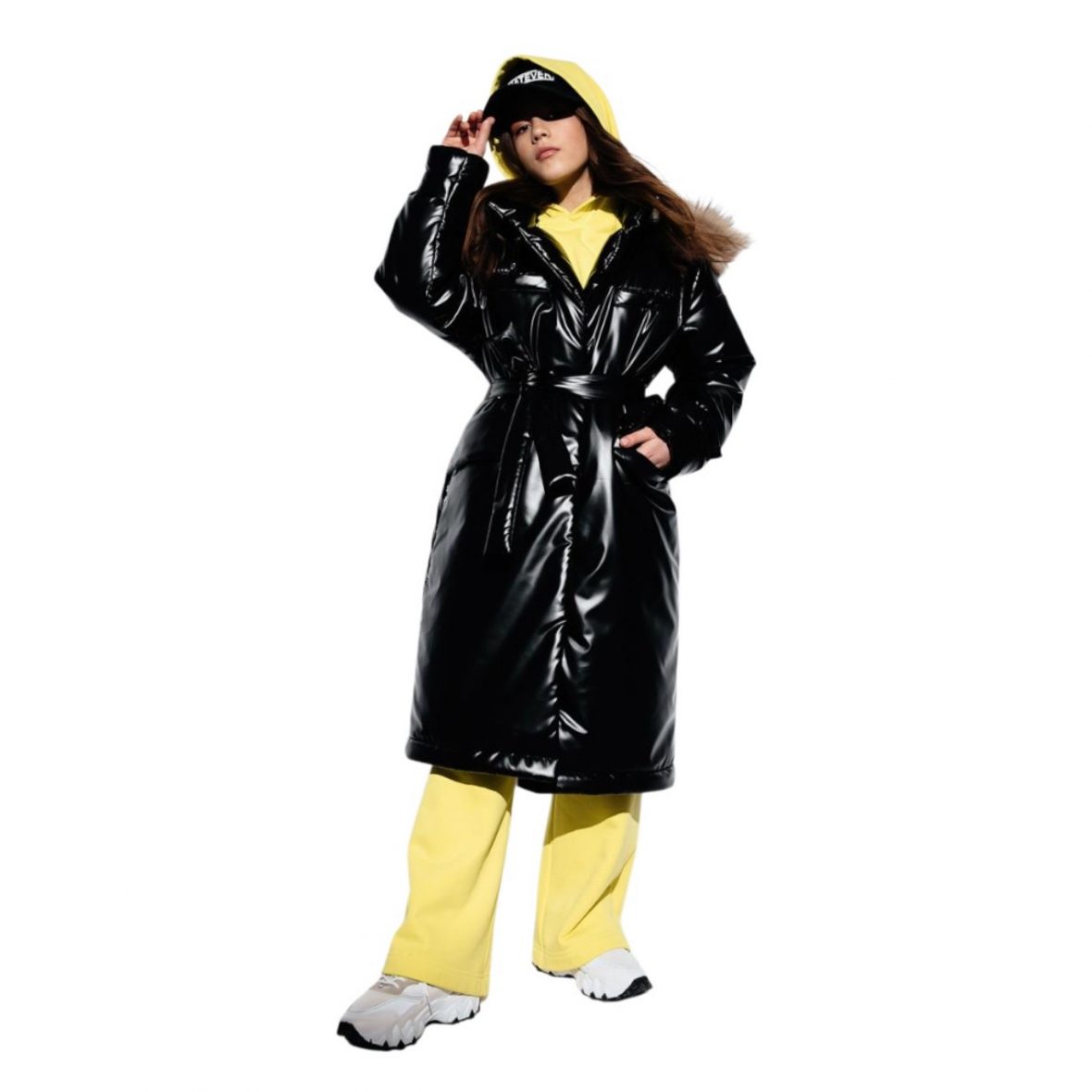 Пальто зимнее для девочки GNK